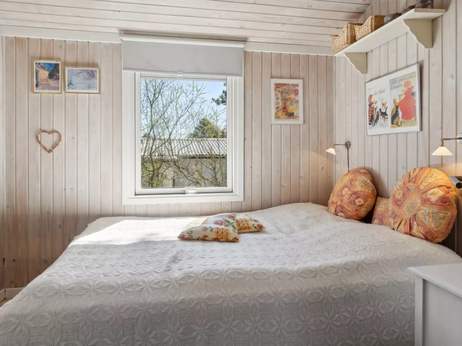 "Hellevi" -  from the sea-Inside