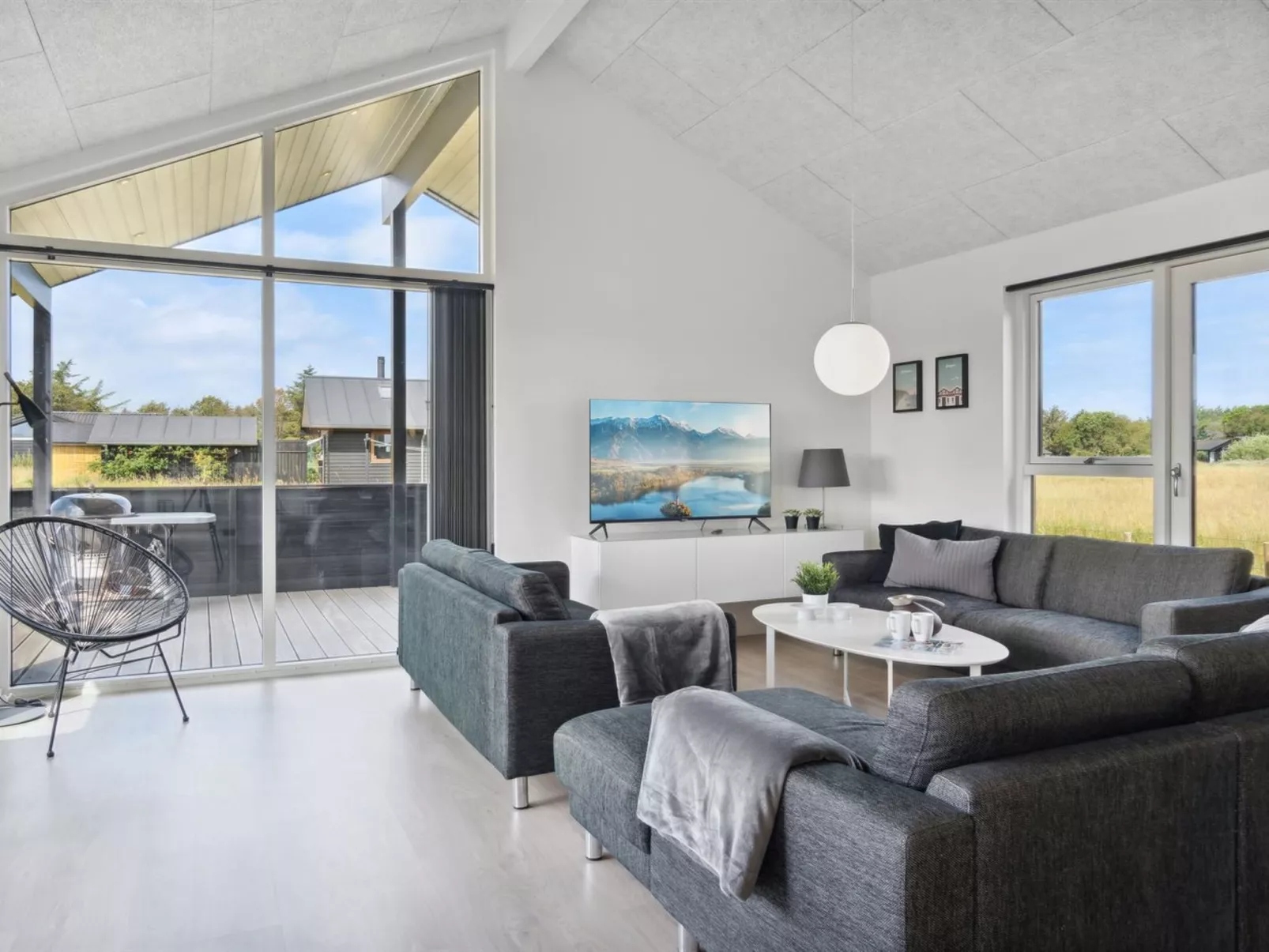 "Fader" - 950m from the sea-Inside