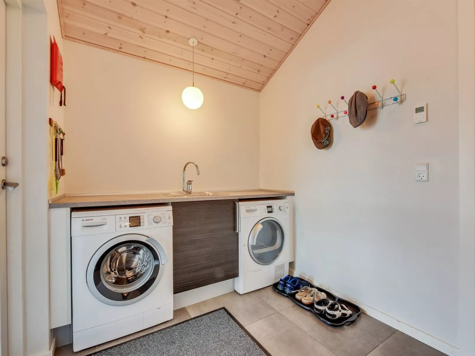 "Luzia" - 1.2km from the sea-Dedans