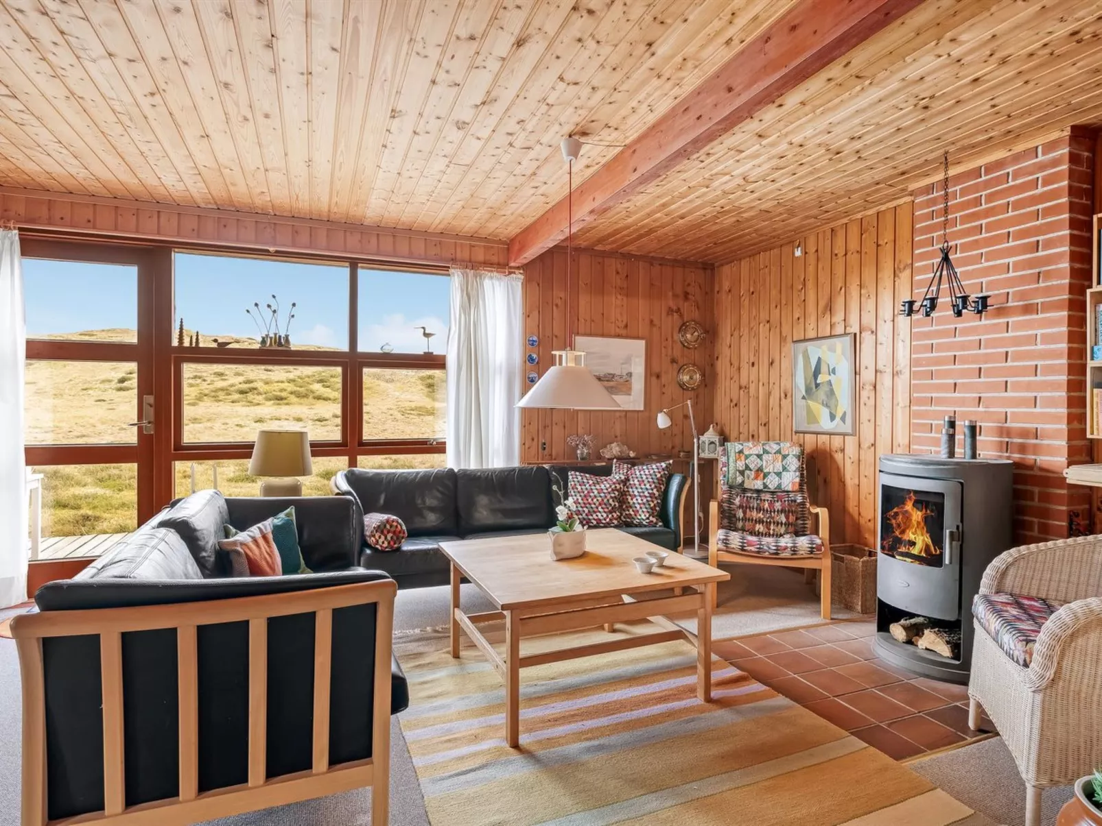 "Larsen" - 900m from the sea-Inside