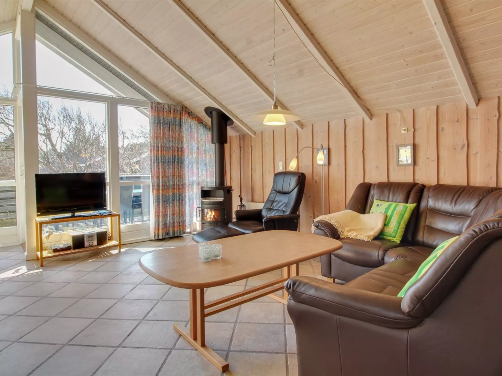 "Uma" - 400m from the sea-Inside