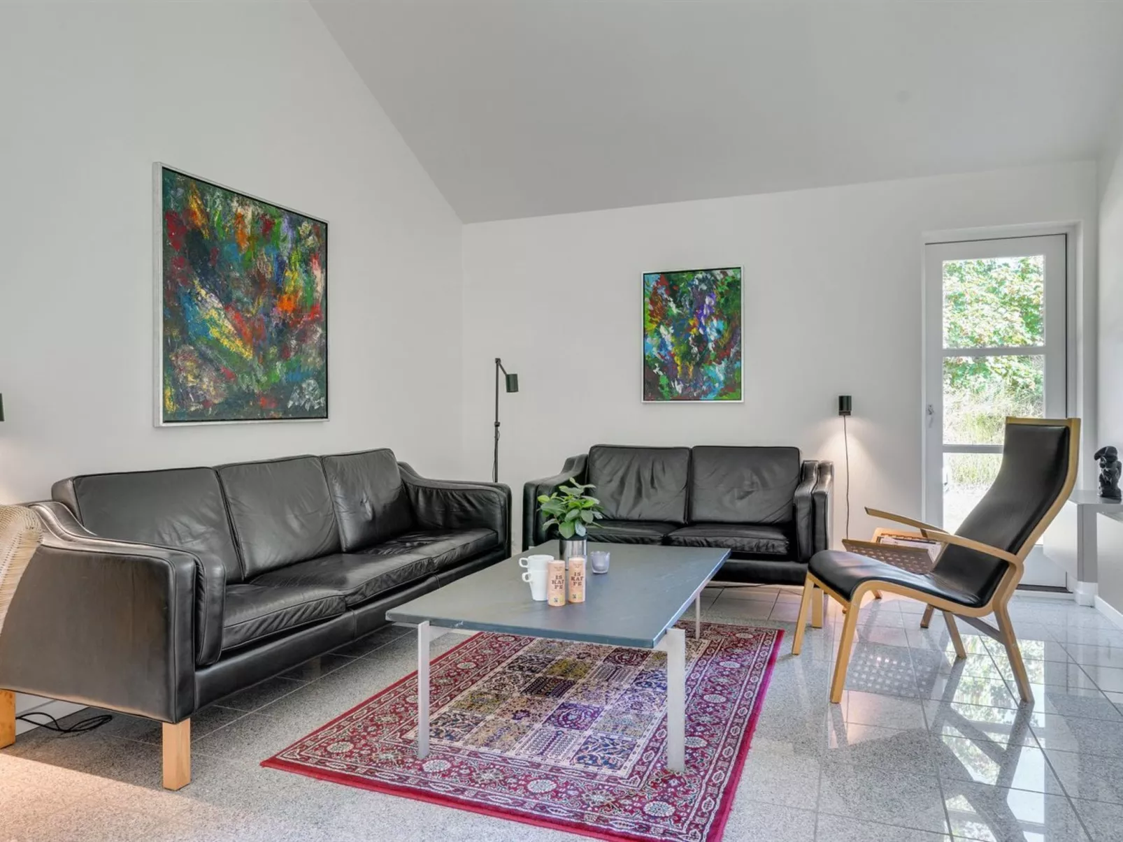 "Kringfod" - 590m from the sea-Drinnen