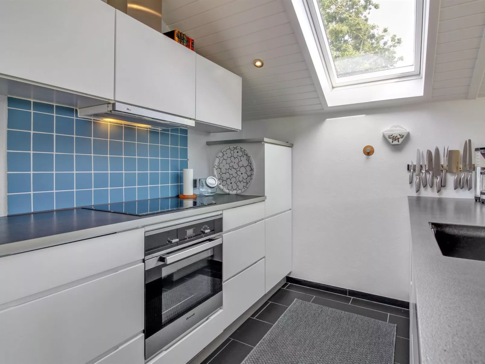 "Harmen" - 1.1km from the sea-Inside