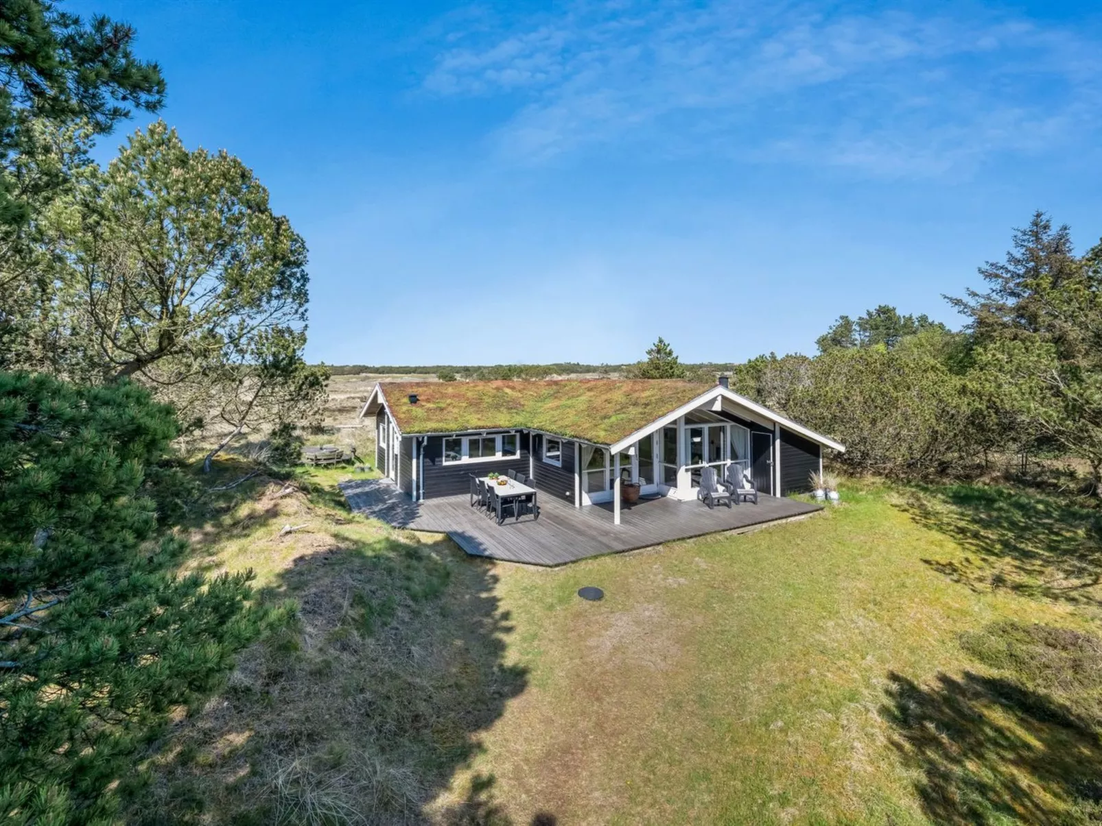 "Abiorn" - 2.5km from the sea-Outside