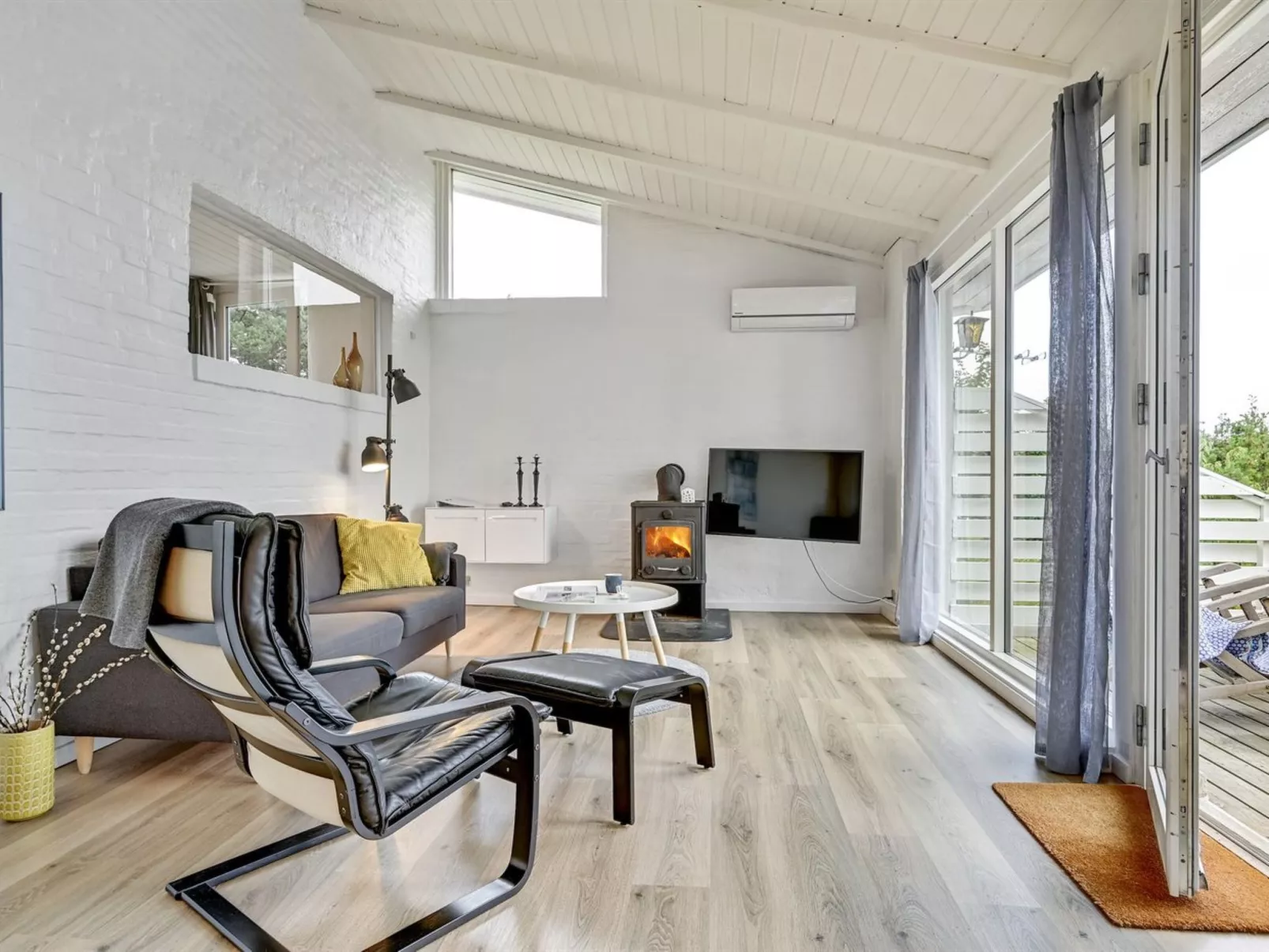 "Frauke" - 1km from the sea-Drinnen