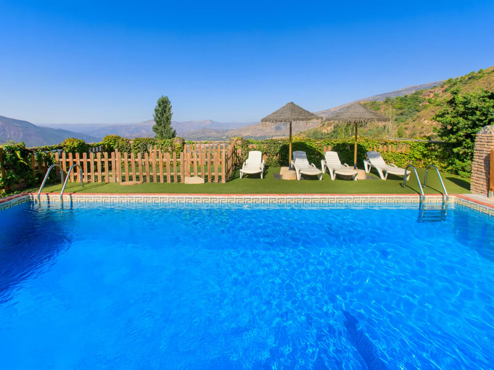 El Cerrillo - Cerro Negro-Outside