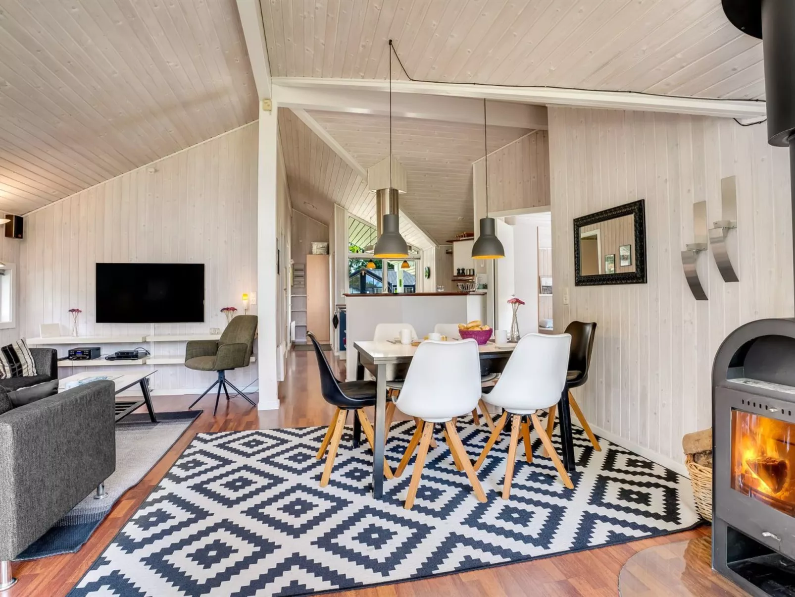 "Truls" - 800m from the sea-Inside