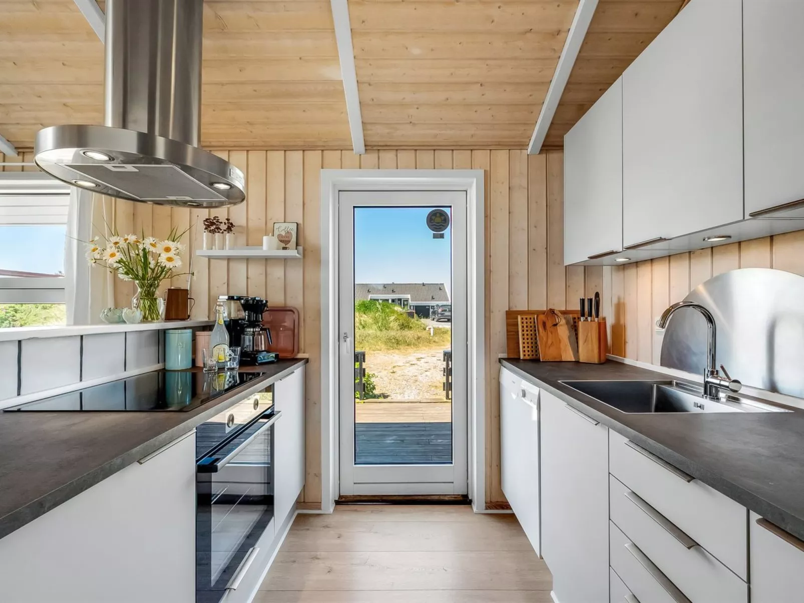 "Fejzo" - 700m to the fjord-Inside