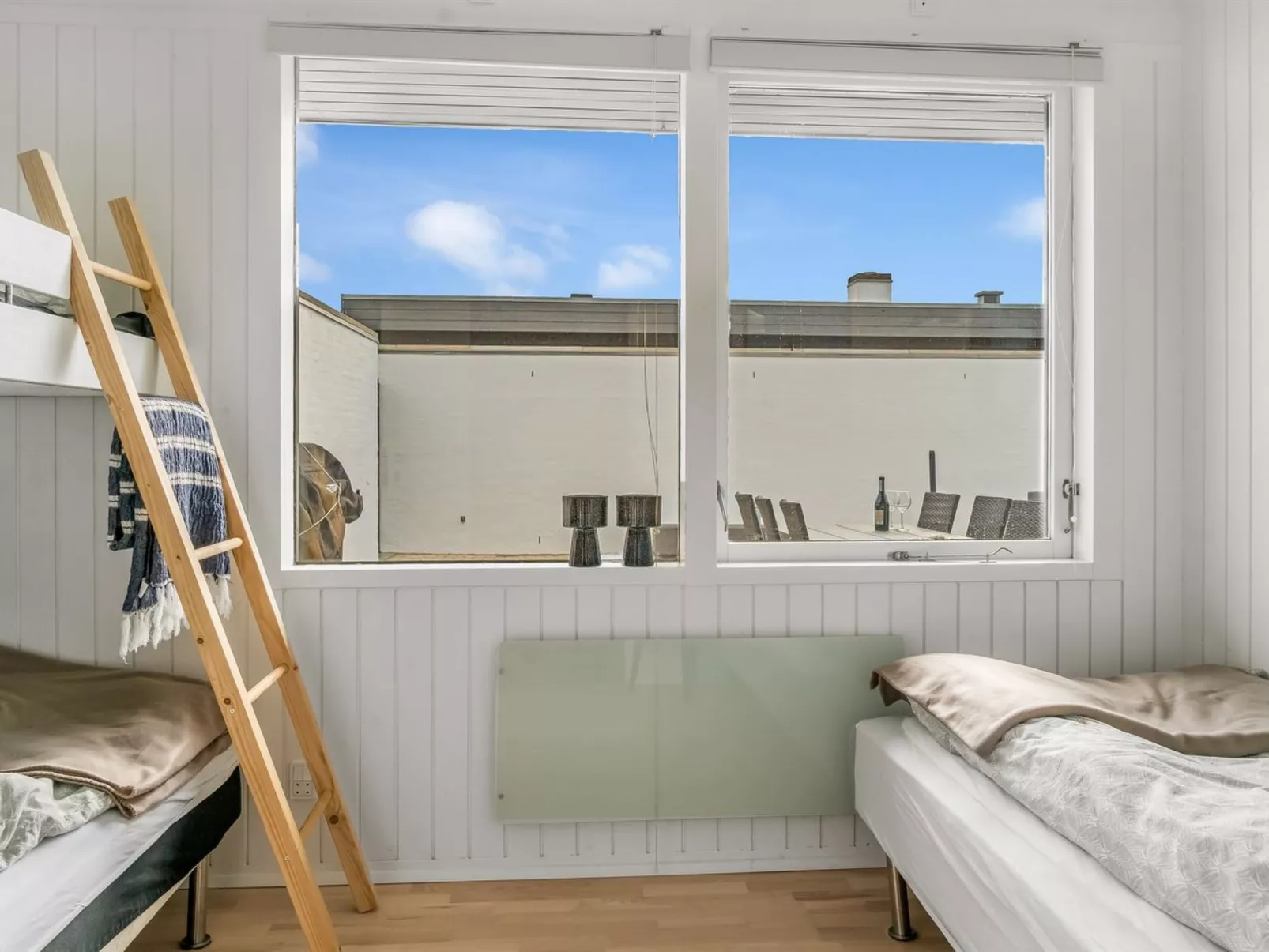 "Tarvo" - 400m from the sea-Drinnen