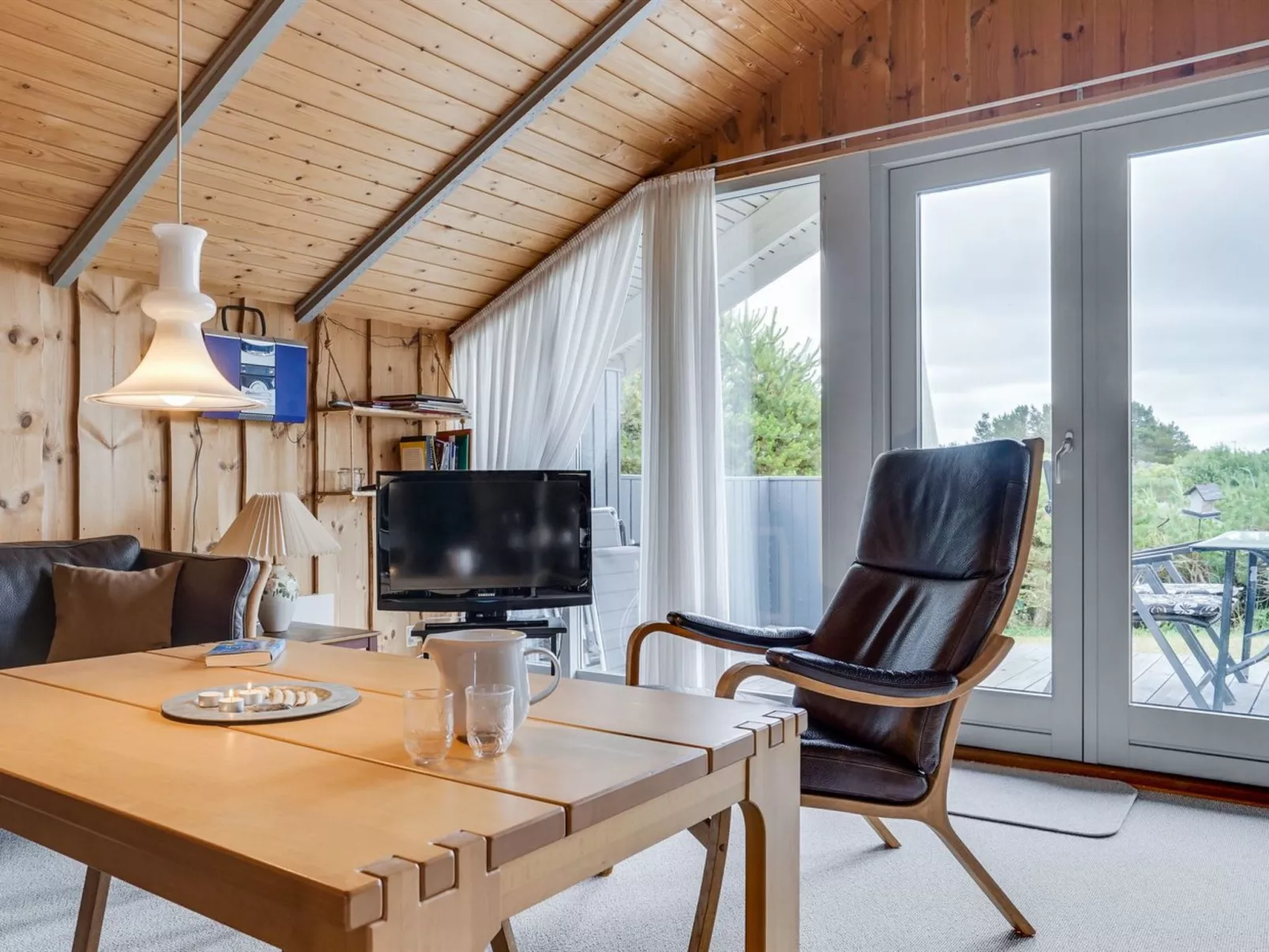 "Bryniulf" - 1.8km from the sea-Inside