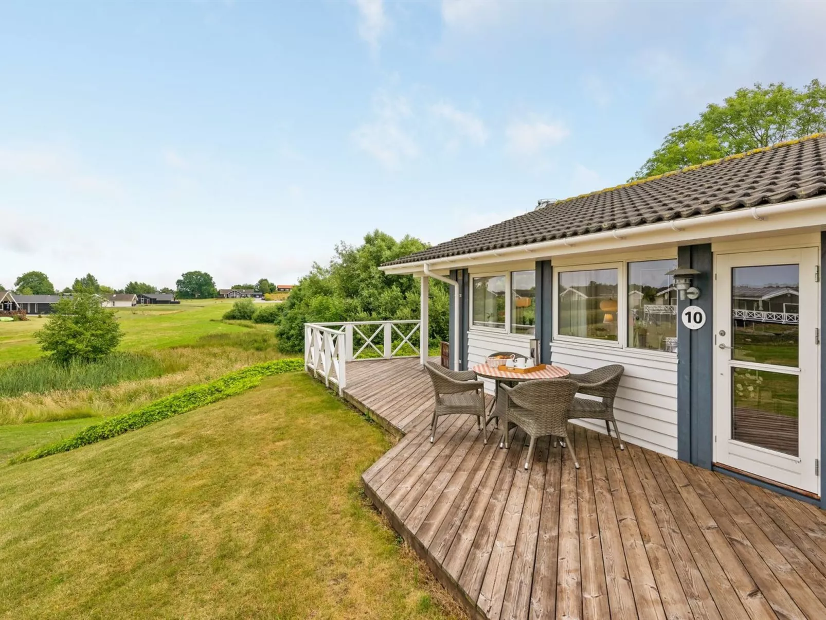 "Sisko" - 600m from the sea-Outside