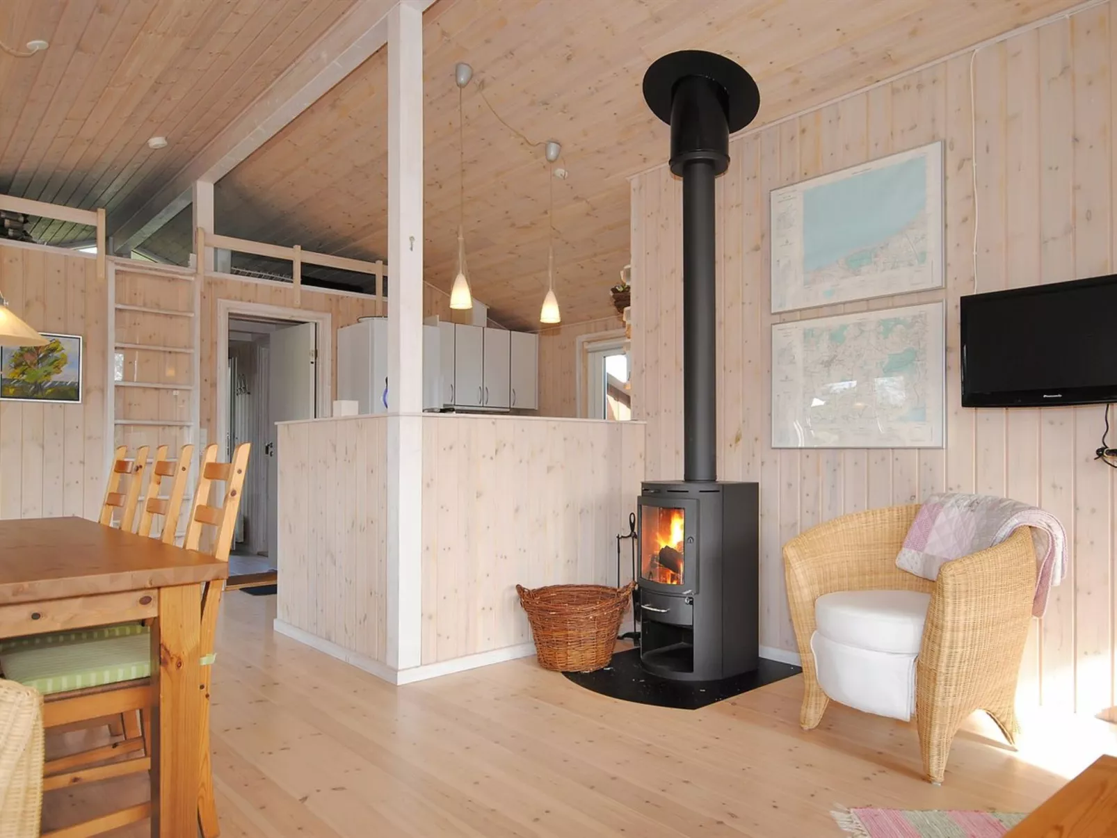 "Einette" - 3.5km from the sea-Drinnen