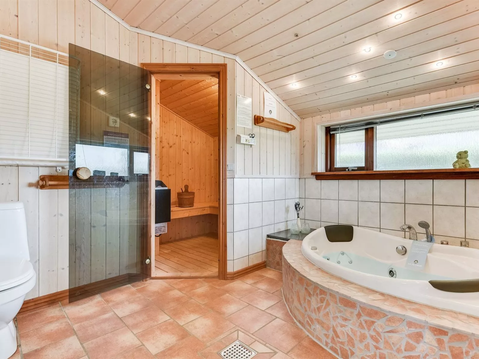 "Mervi" - 300m to the fjord-Dedans