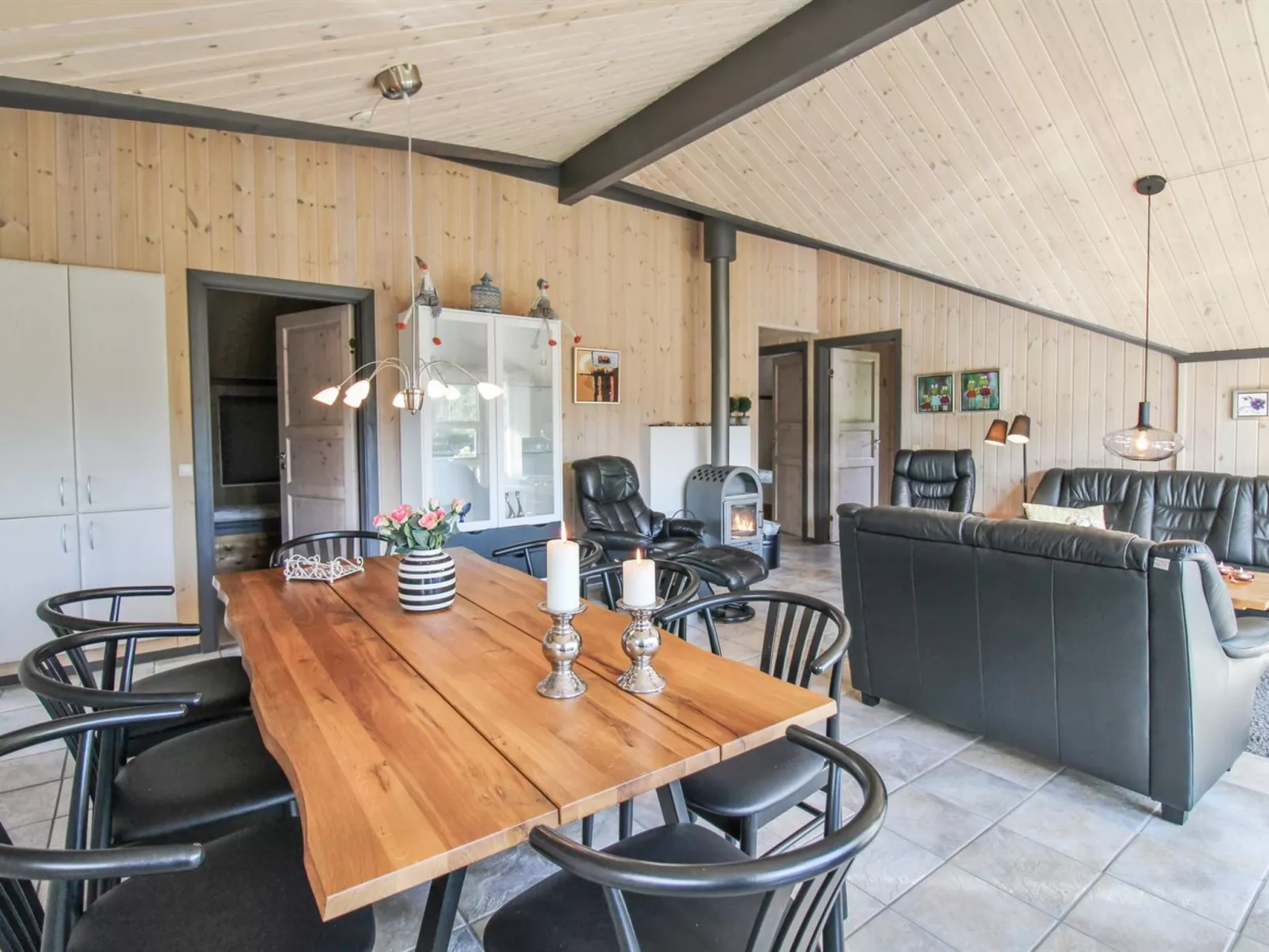 "Maureen" - 10.5km from the sea-Drinnen