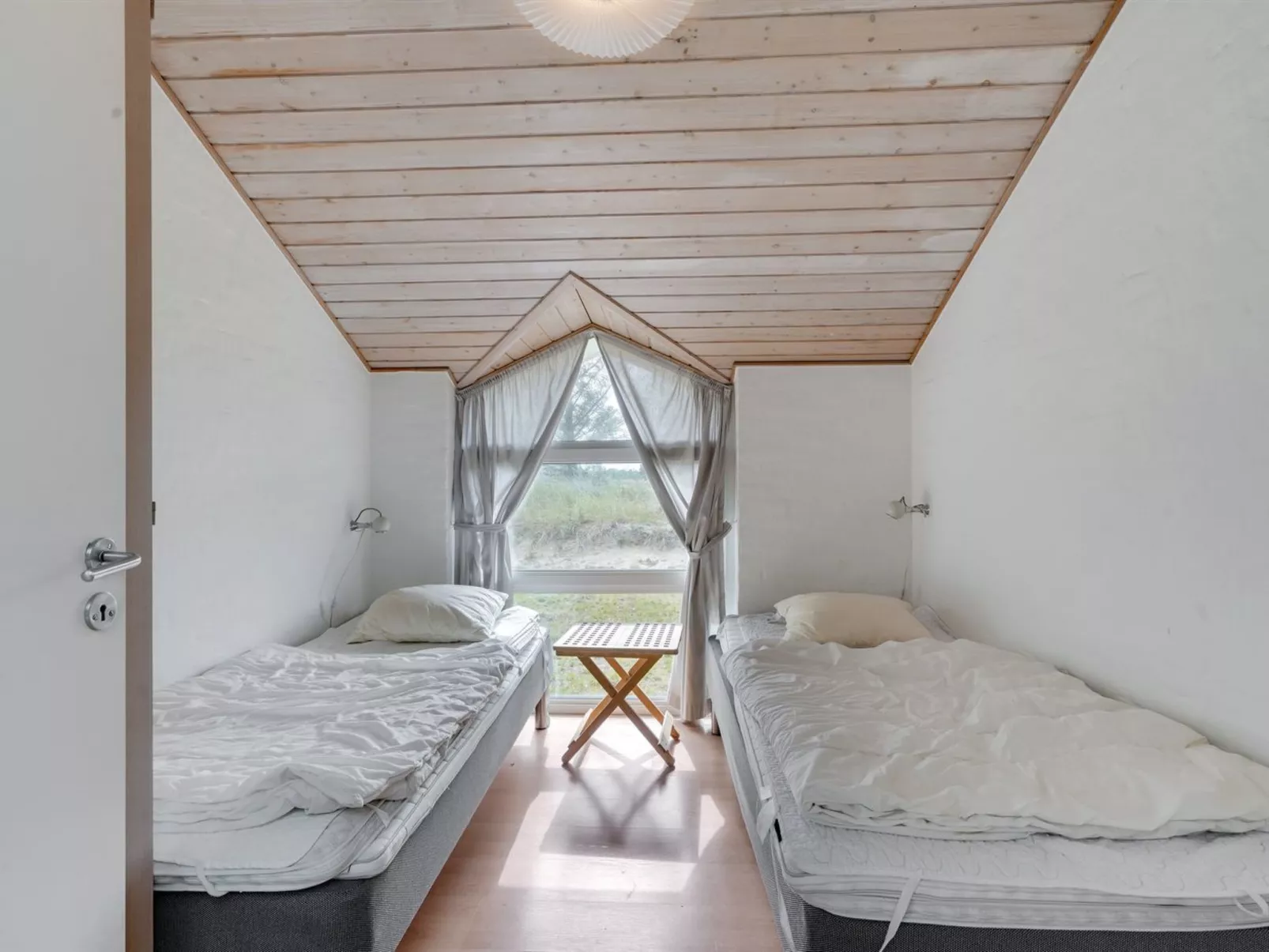 "Hariet" - 600m from the sea-Drinnen