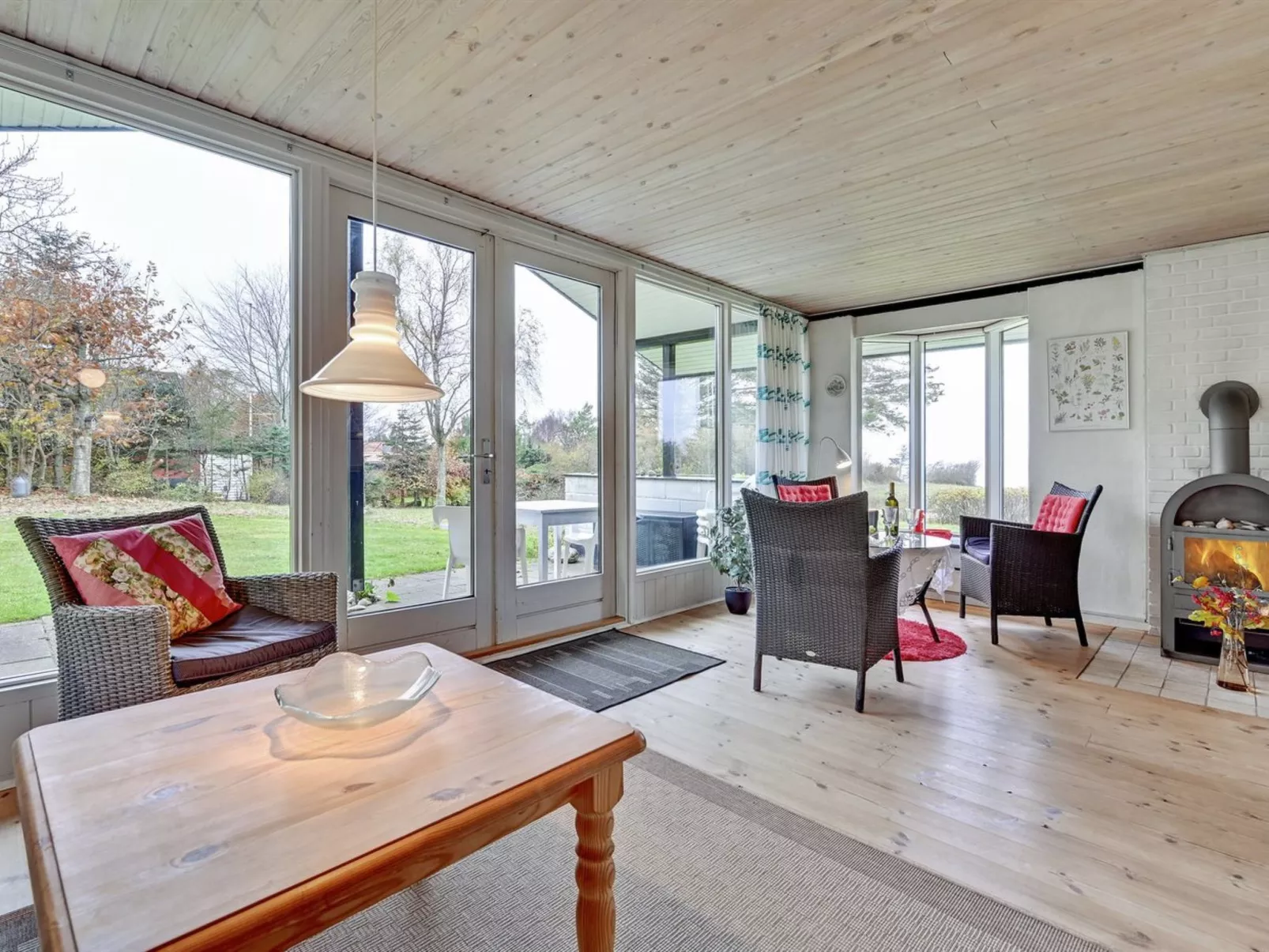 "Kaleva" - 200m to the fjord-Drinnen