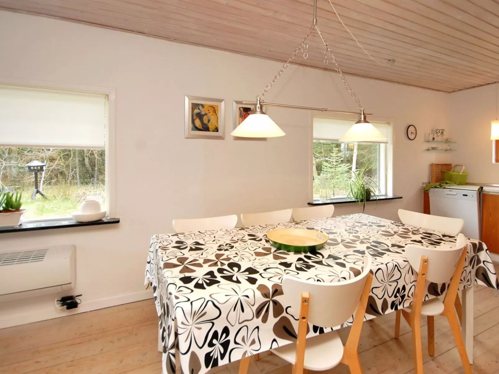 "Rigitte" - 1.5km from the sea-Inside