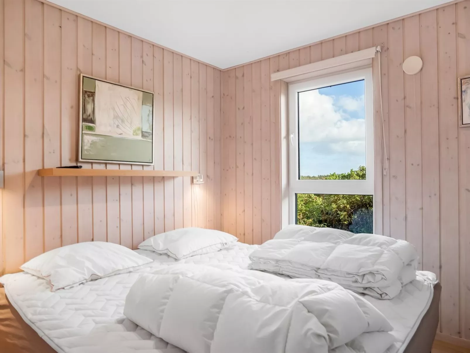 "Skamhals" - 700m from the sea-Inside