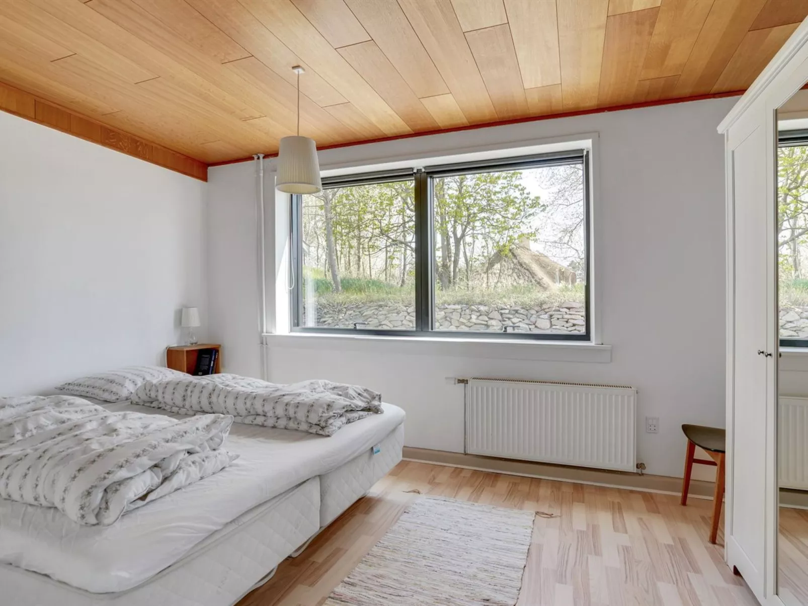 "Emin" - 100m from the sea-Drinnen