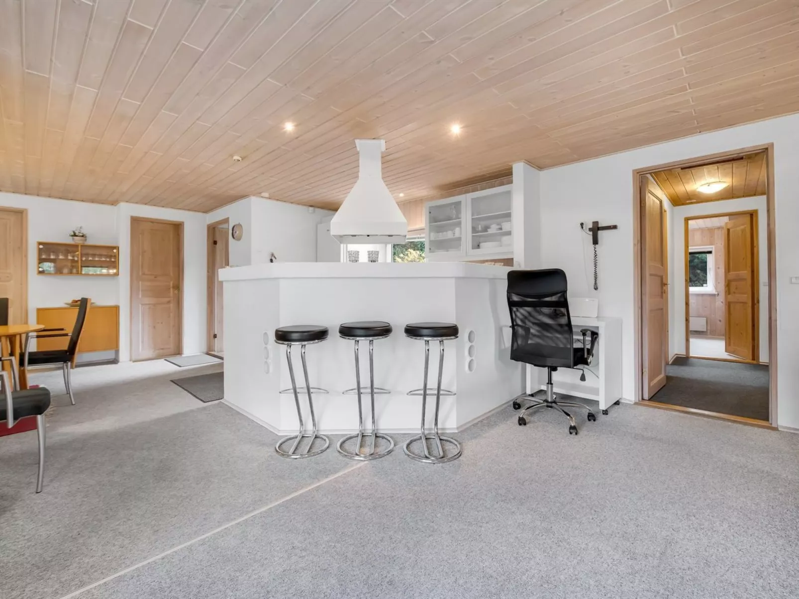 "Tuula" - 1.1km from the sea-Dedans