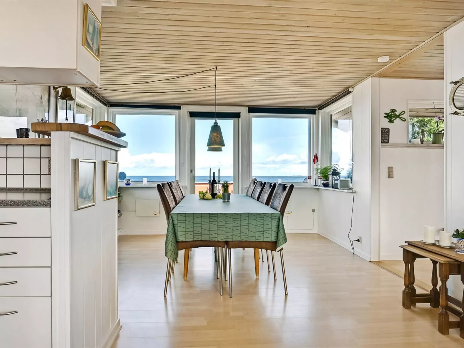 "Eldar" - 5m from the sea-Inside