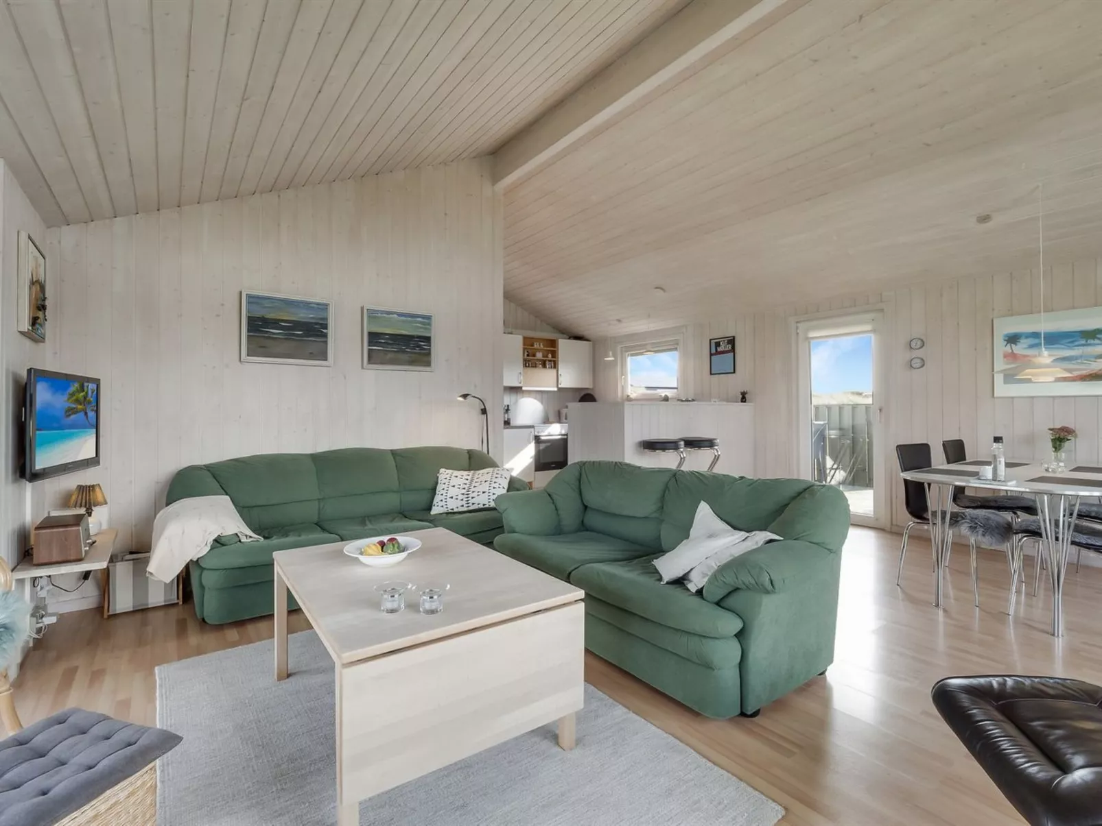 "Suometar" - 400m from the sea-Inside