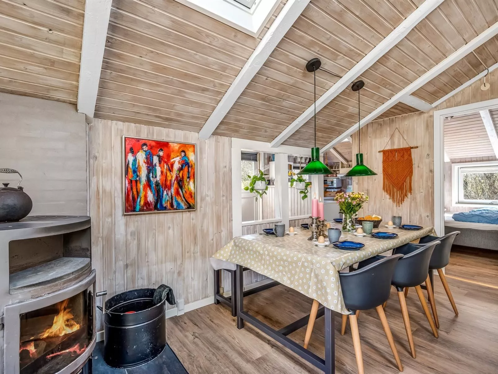 "Gunde" - 300m to the fjord-Inside