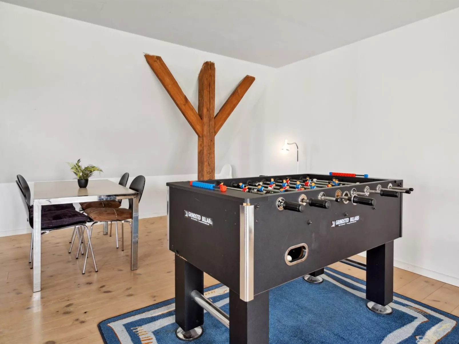 "Adine" - 13km from the sea-Inside