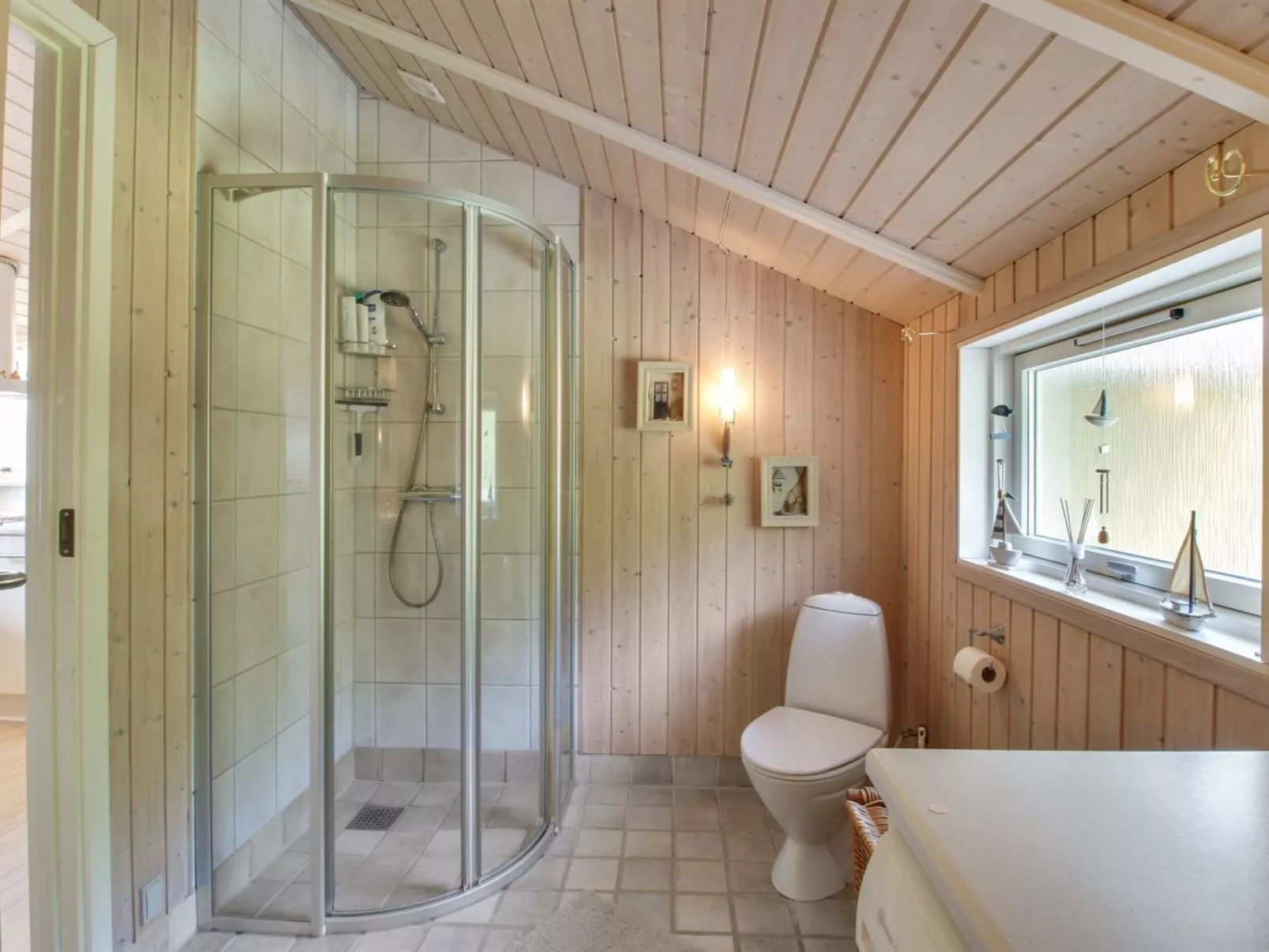 "Thore" - 400m from the sea-Dedans