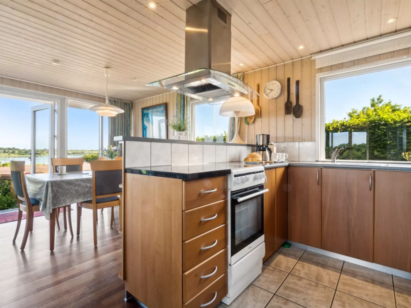 "Eleana" - 300m to the fjord-Dedans