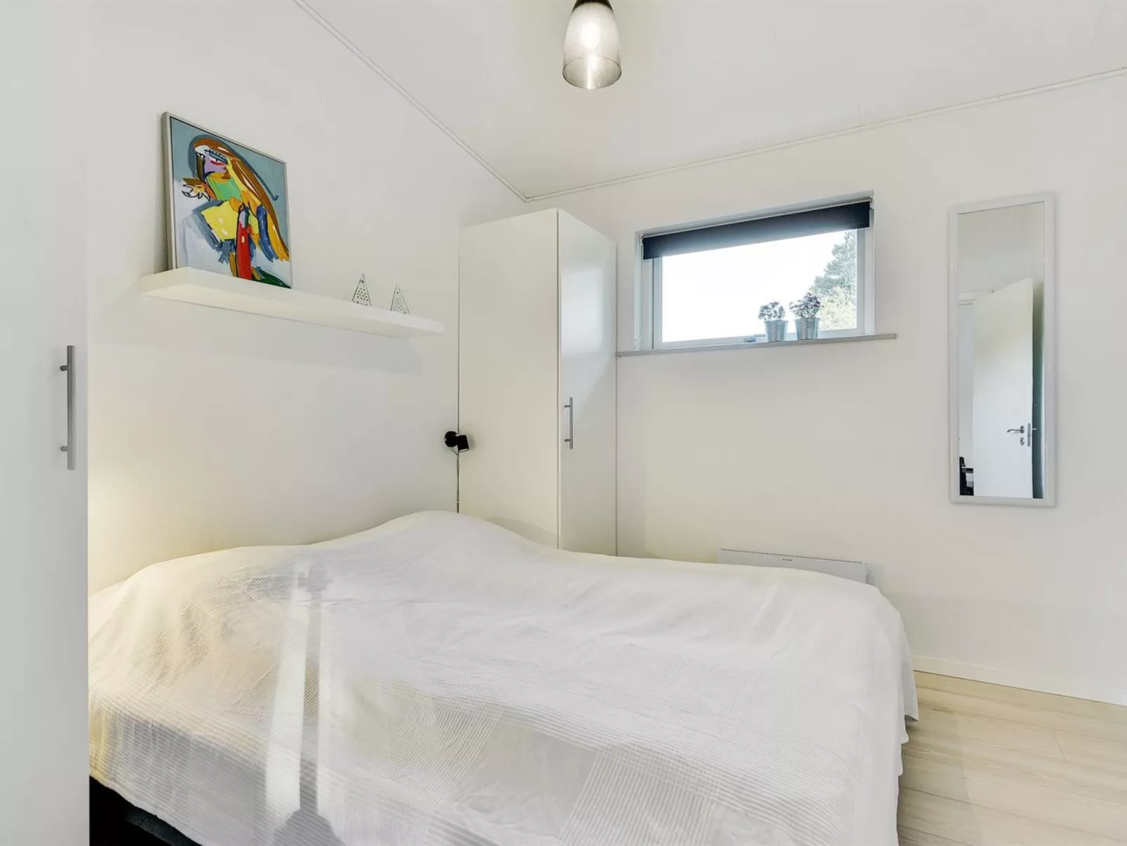 "Elfriede" - 400m to the fjord-Dedans