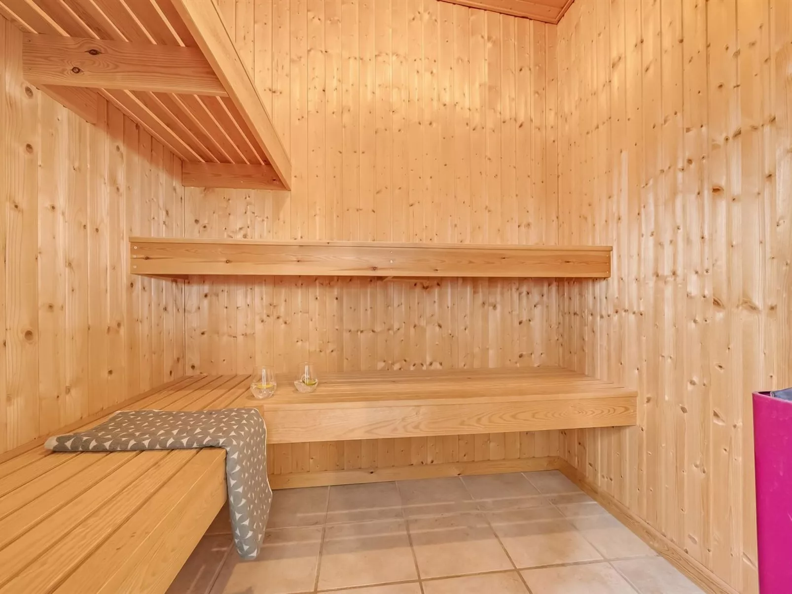 "Emelin" - 475m from the sea-Inside