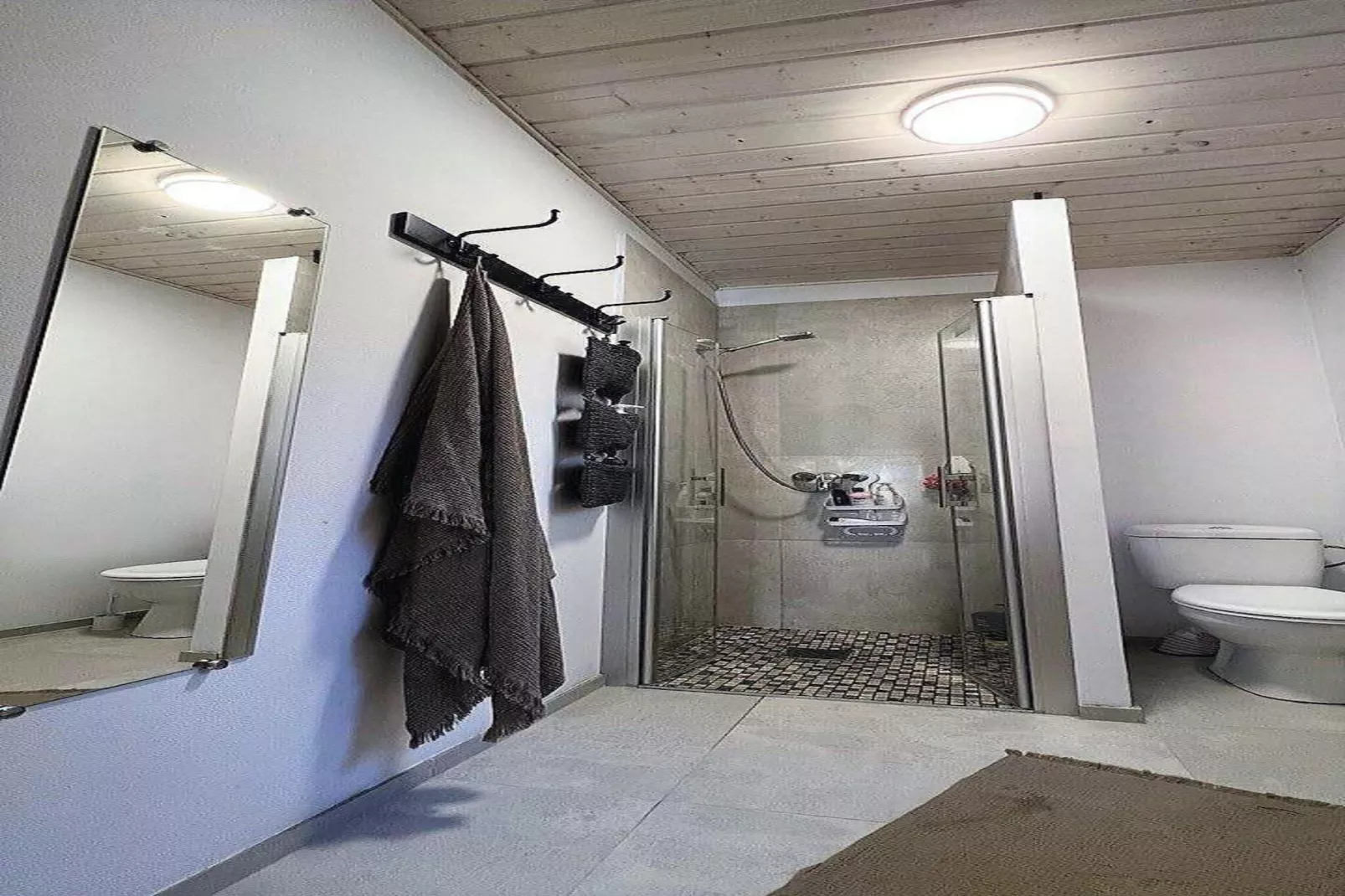 Budlejowy domek dla 4 osób w Kołczewie-Bathroom