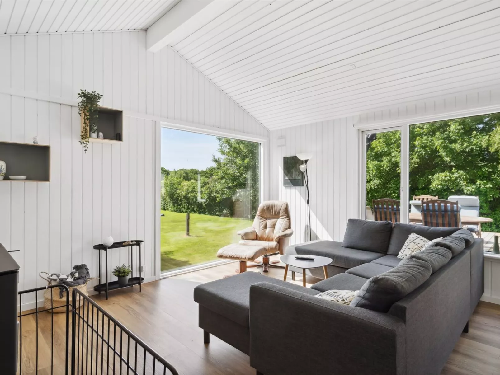 "Bjerne" - 250m to the fjord-Dedans