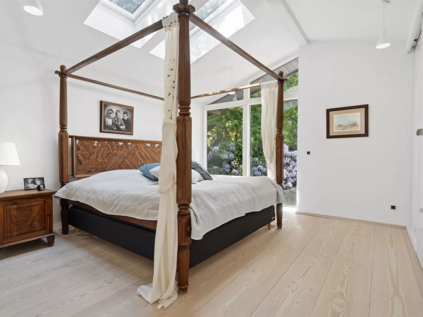 "Kennet" - 30m from the sea-Inside