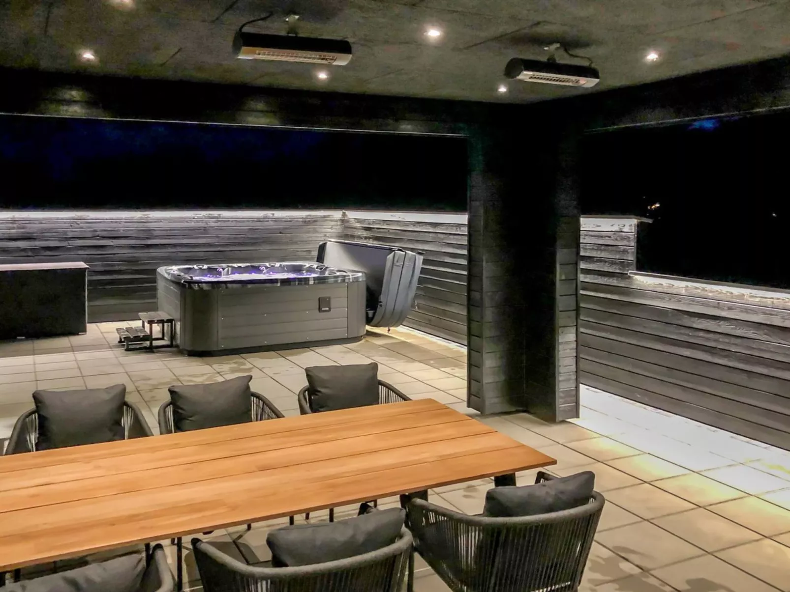 "Tinella" - 250m to the fjord-Dehors