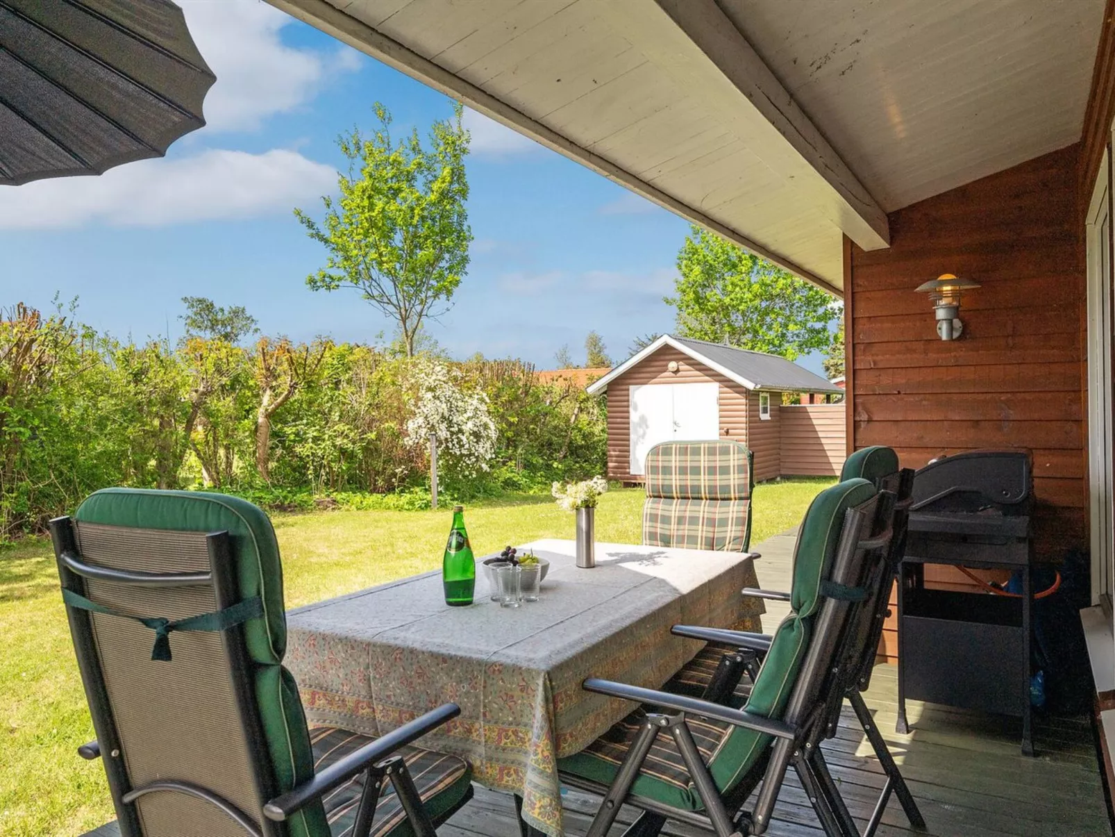 "Felicity" - 250m from the sea-Outside