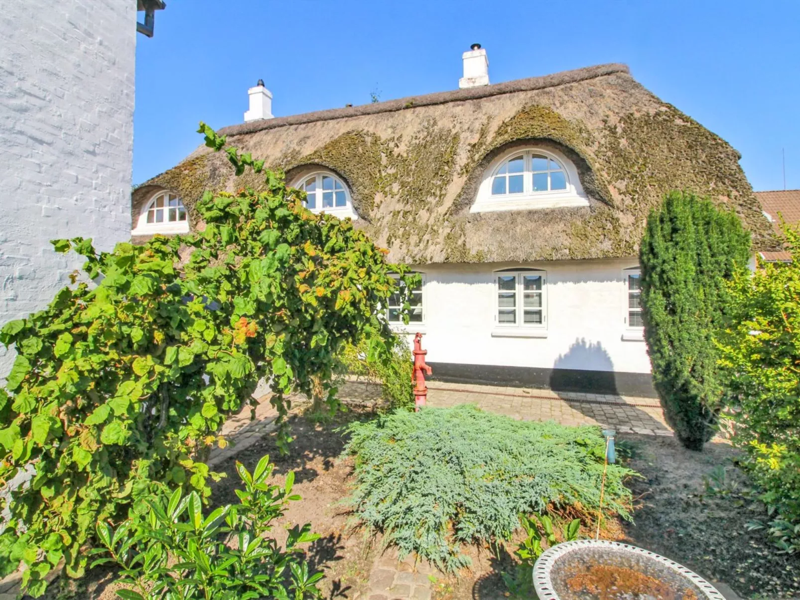 "Maelle" - 25km from the sea-Draußen