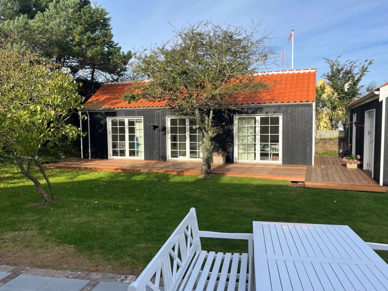 "Skrollan" - 100m from the sea-Outside