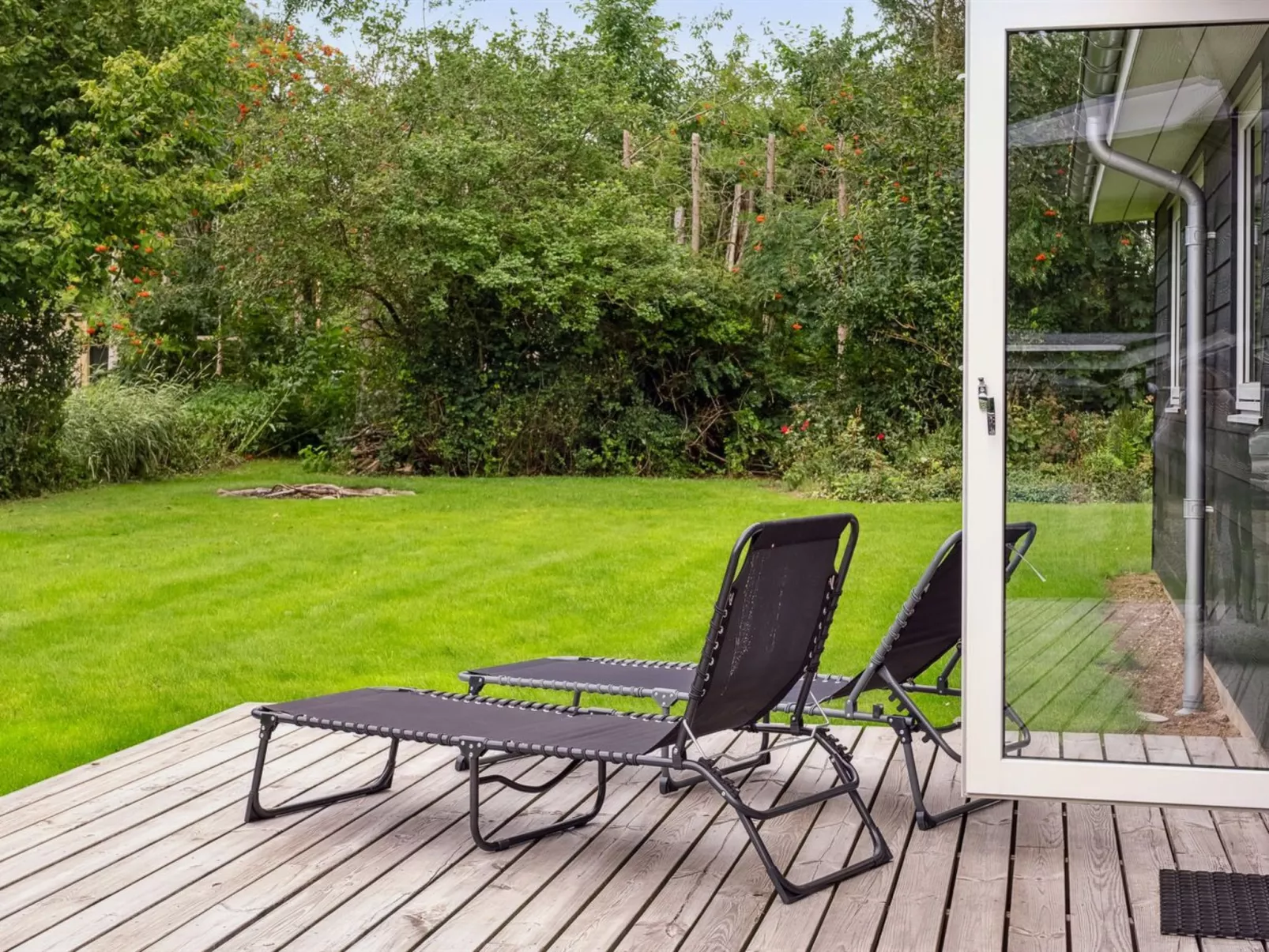 "Rikus" - 300m from the sea-Draußen