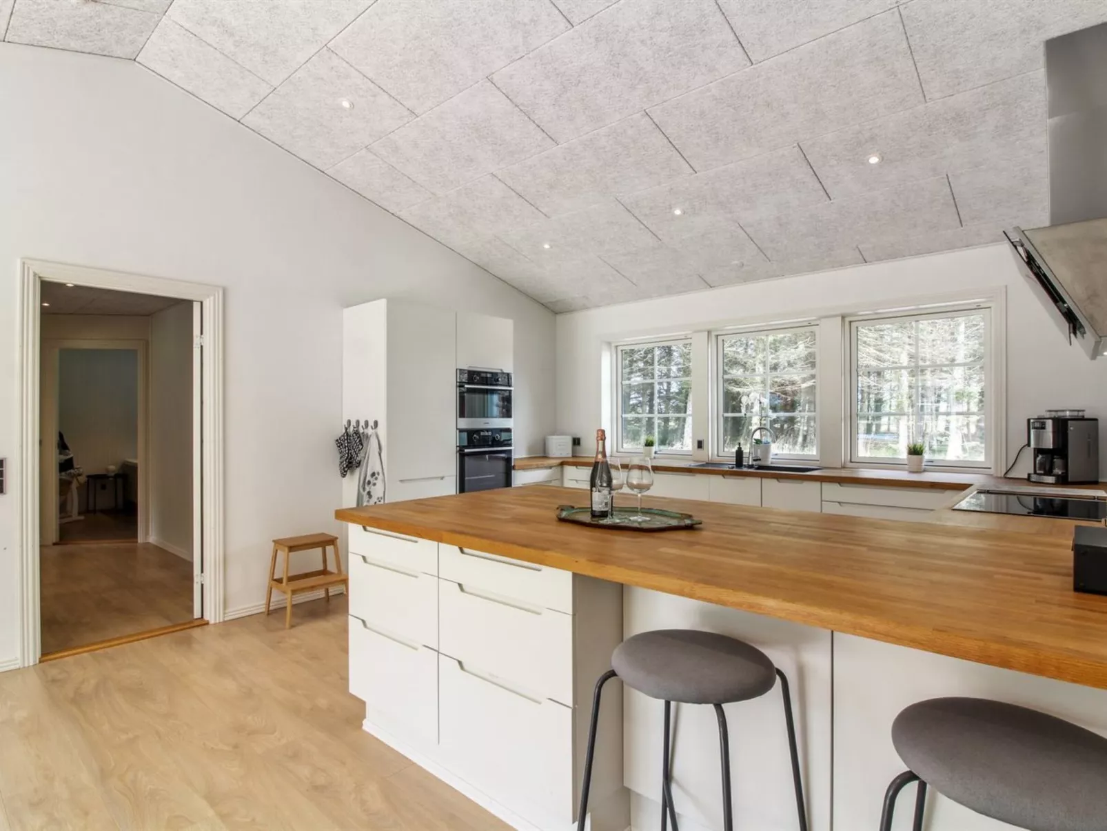 "Hela" - 1.4km from the sea-Inside