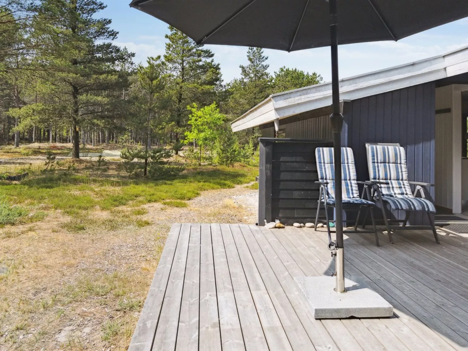 "Andy" - 600m from the sea-Outside