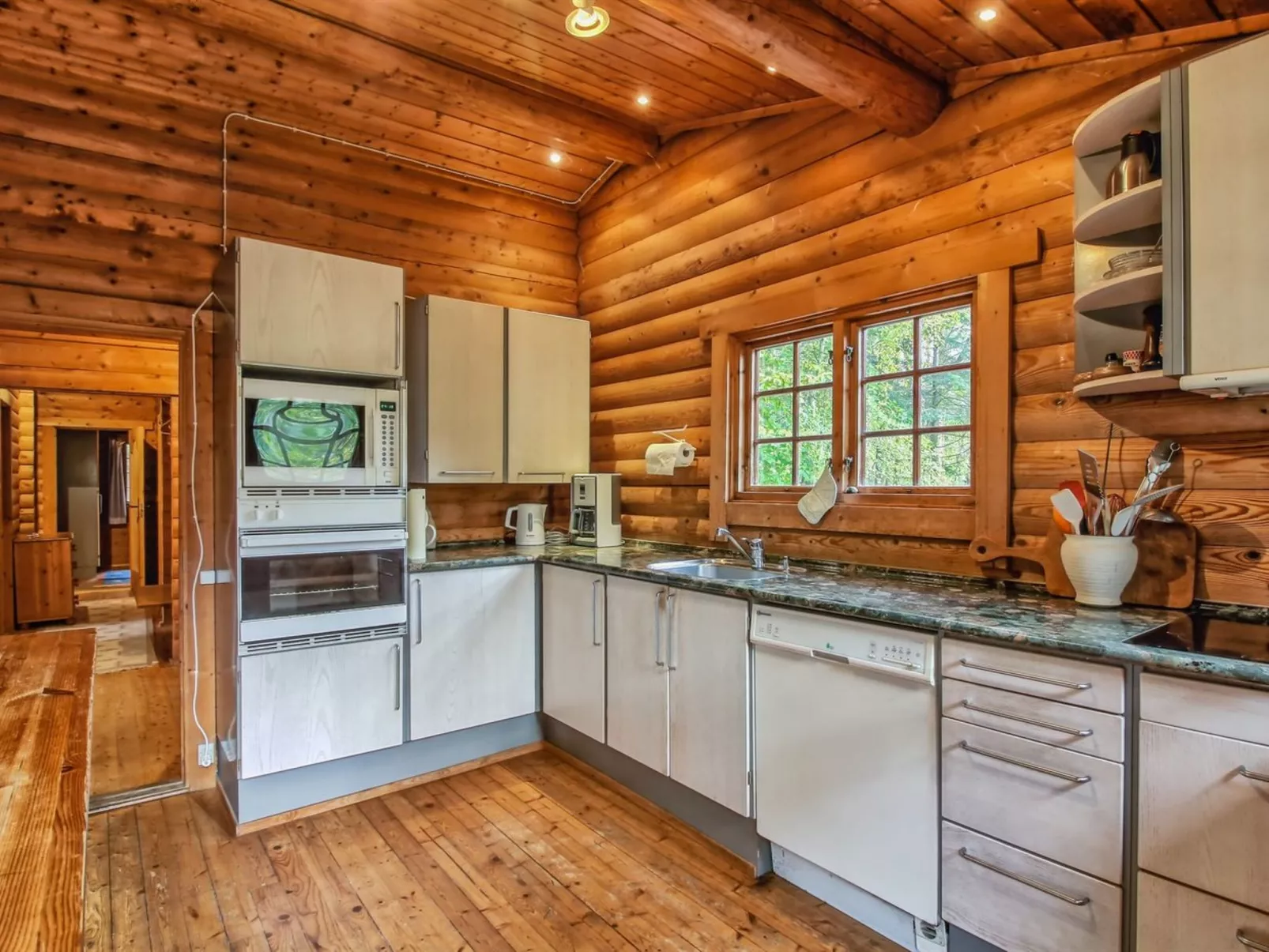 "Peadda" - 900m from the sea-Drinnen