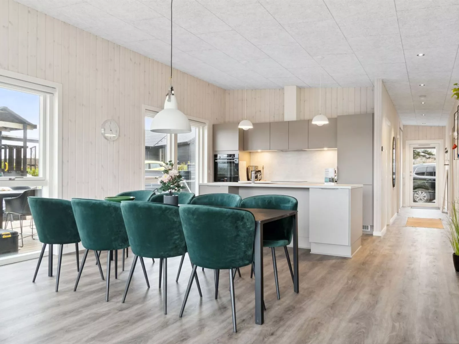 "Harrieth" - 300m from the sea-Inside