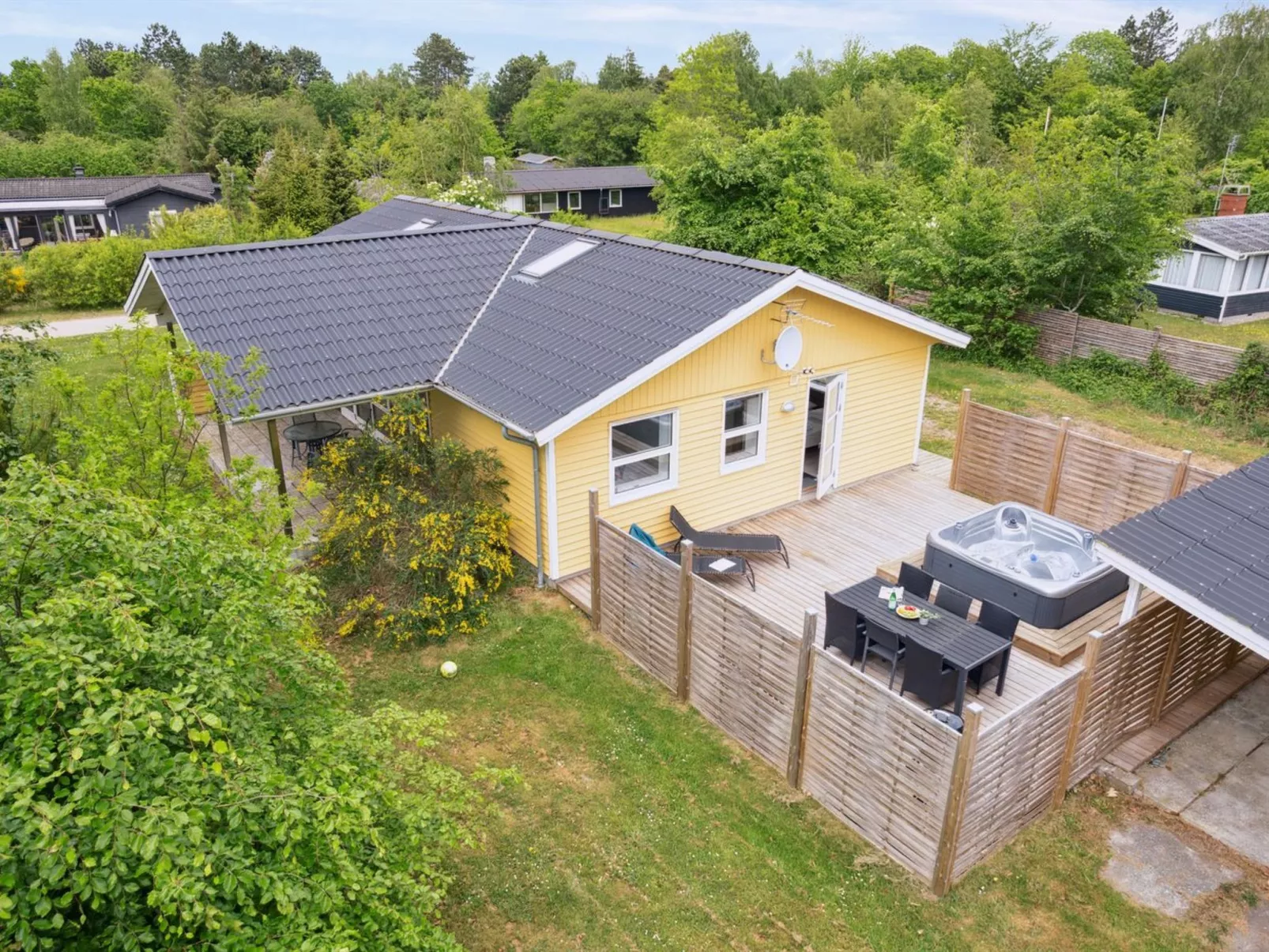 "Barth" - 950m from the sea-Outside