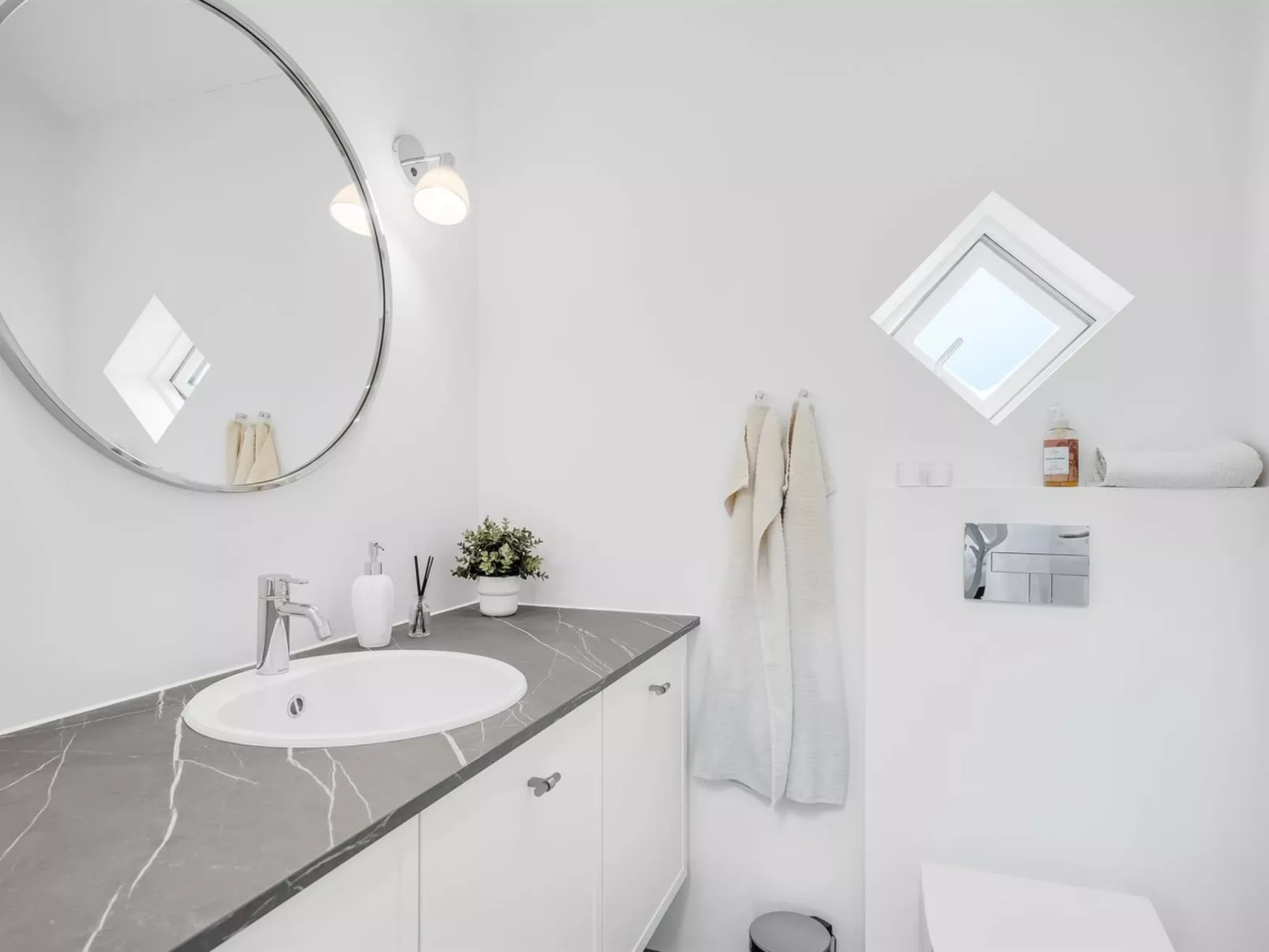 "Malomir" - 500m from the sea-Inside