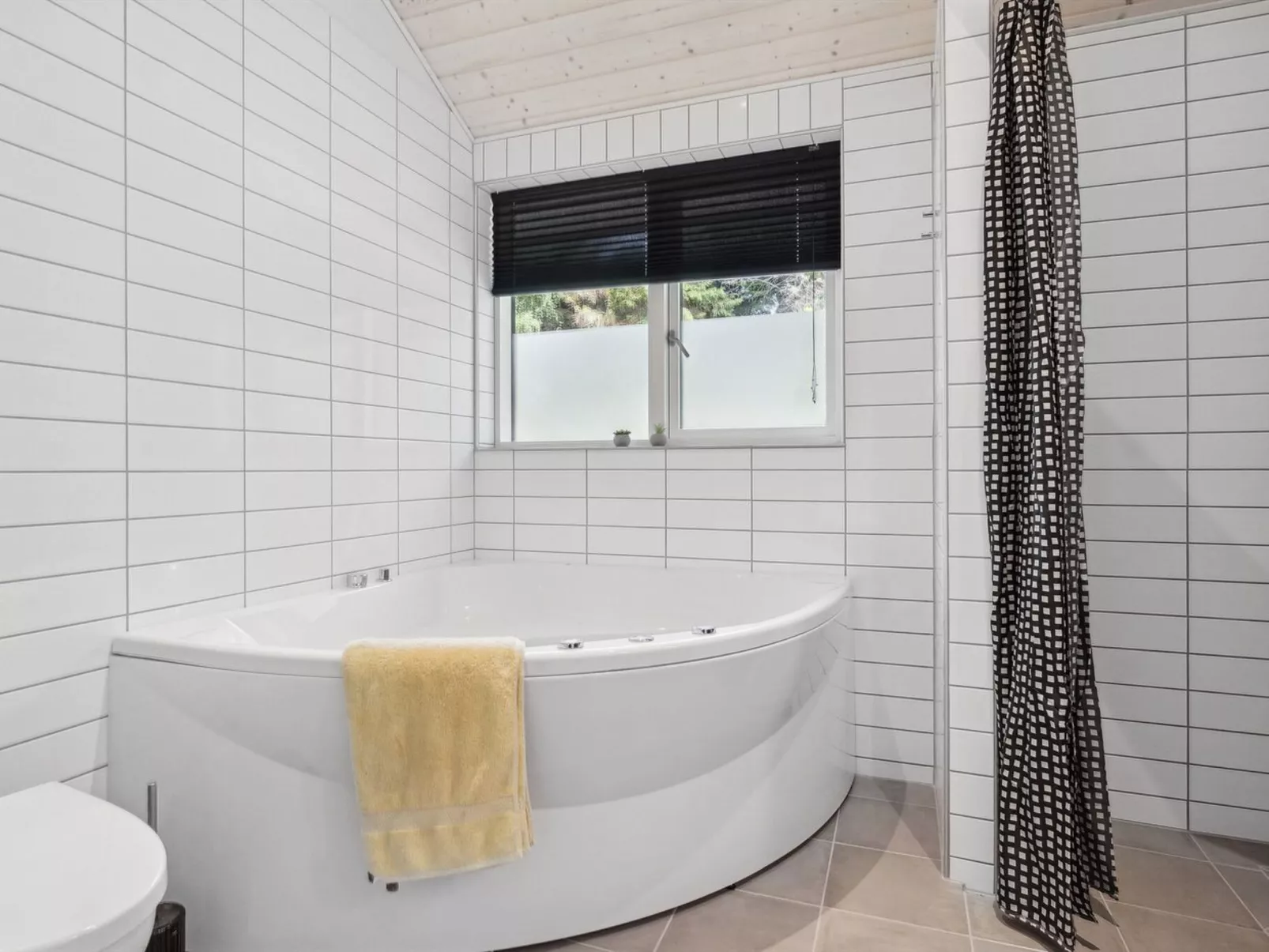 "Elin" - 200m from the sea-Inside