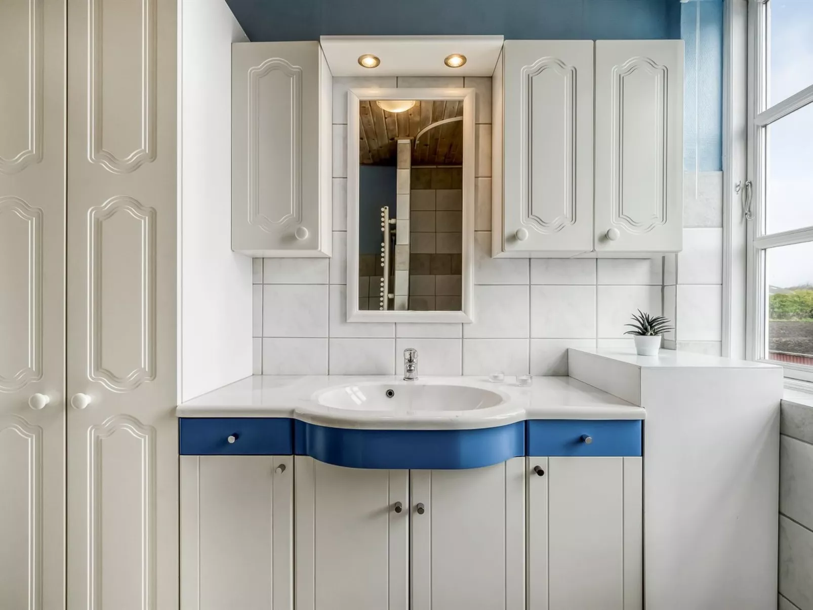 "Soria" - 600m to the fjord-Dedans