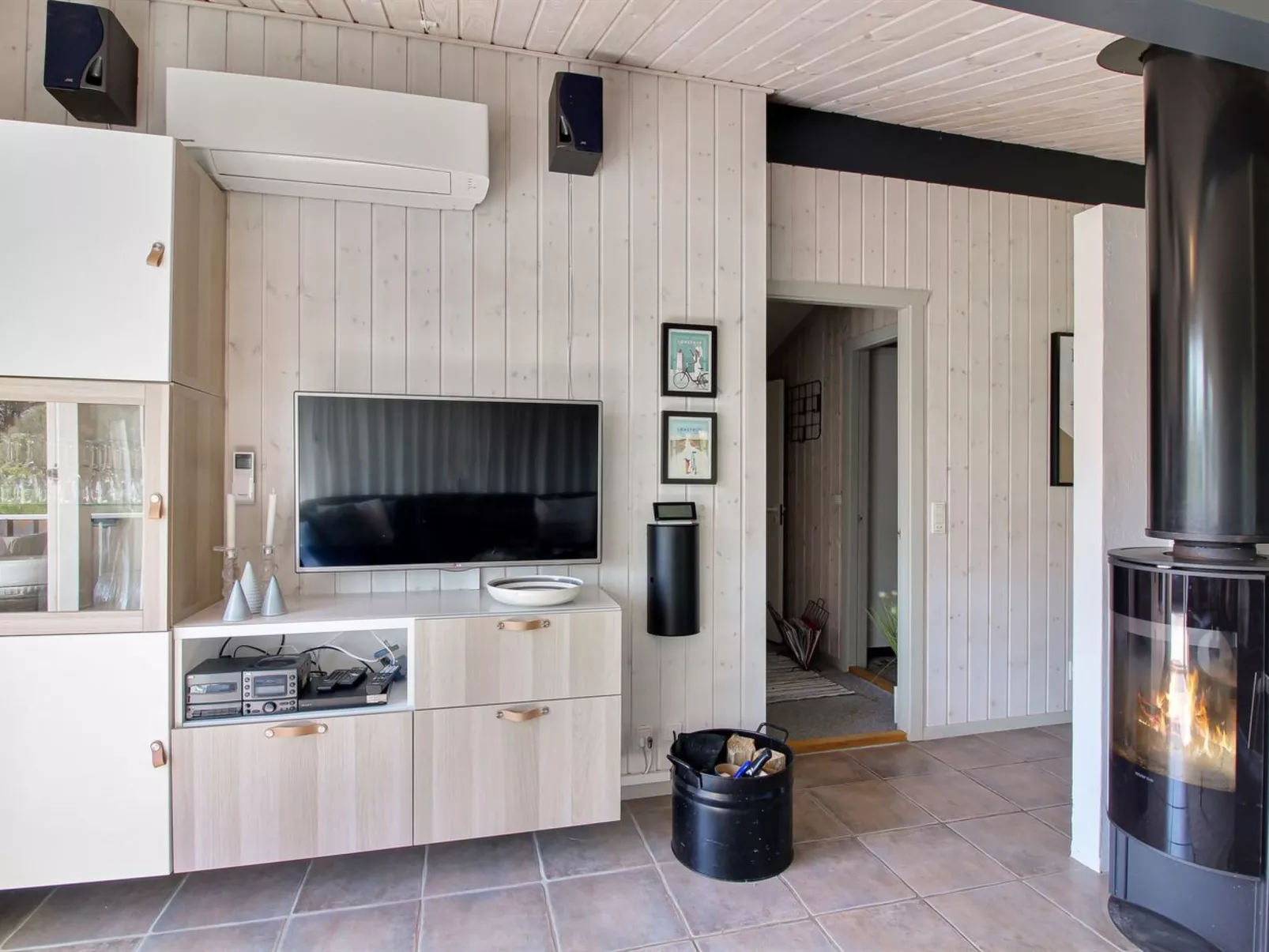 "Blia" - 575m from the sea-Inside