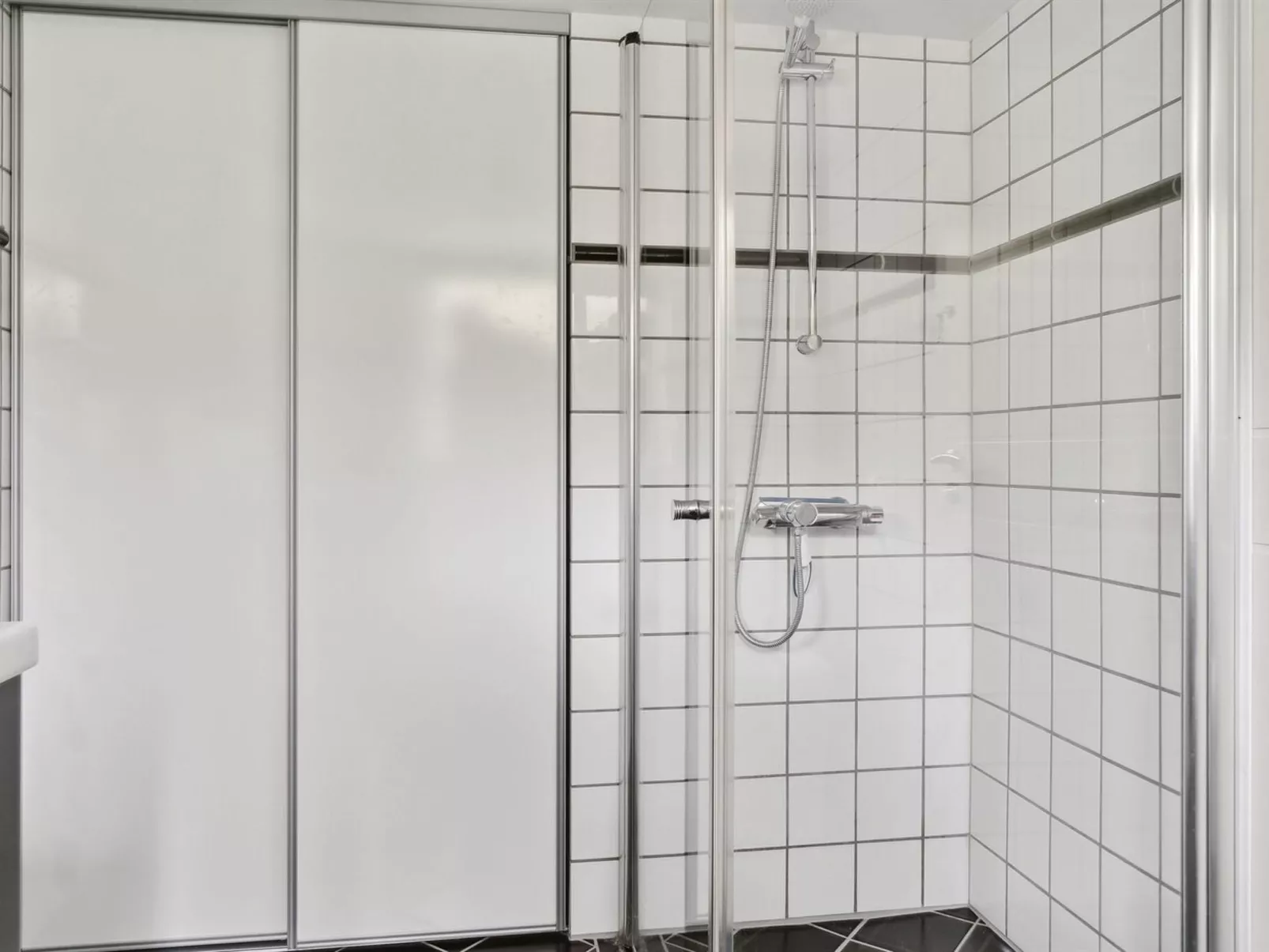 "Reidar" - 600m from the sea-Inside